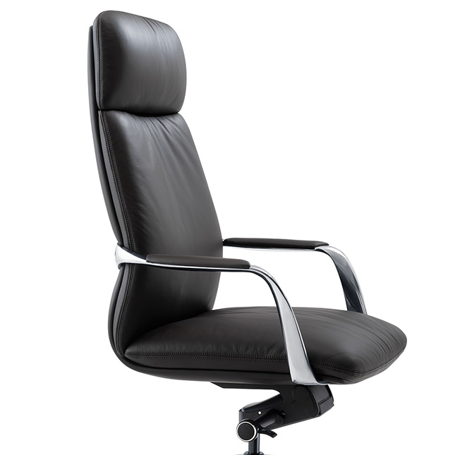 эргономичный стул