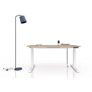 Компьютерная рабочая станция с регулируемой высотой