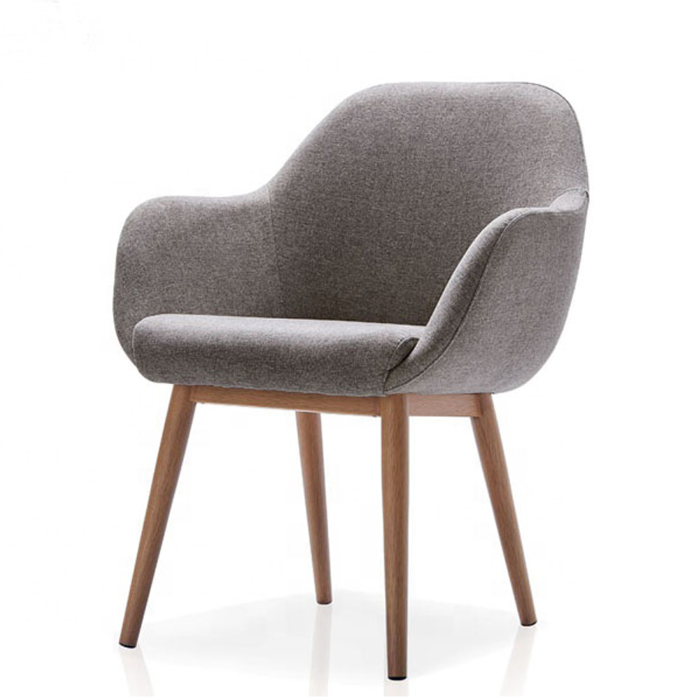 Роскошное кресло для отдыха с подлокотниками