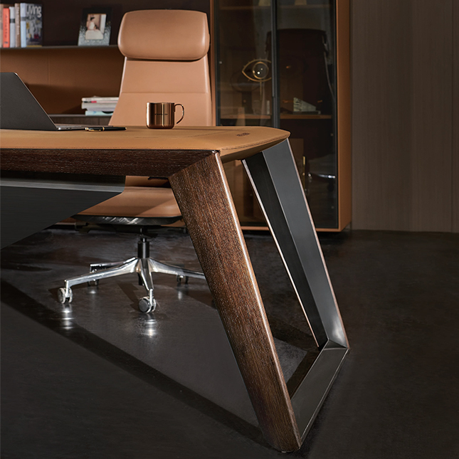 Рабочий стол Pagani